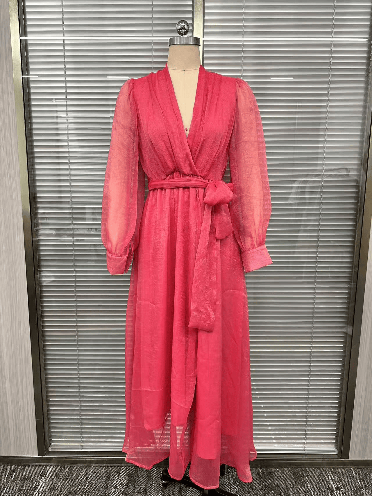Velira DRESSES Rožinė Chiffon Suknelė V-Kaklu