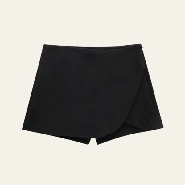Velira Trousers & Bottoms Women Juoda / XS Siena Asimetrinė Wrap Šortai